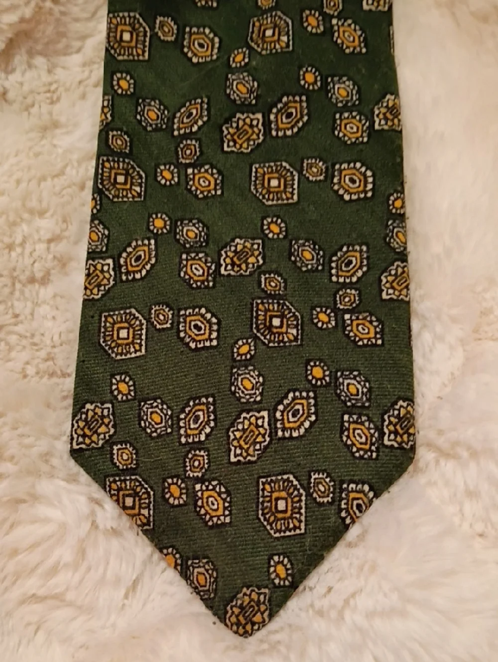 Vintage Royal Challenge By Wembley Necktie